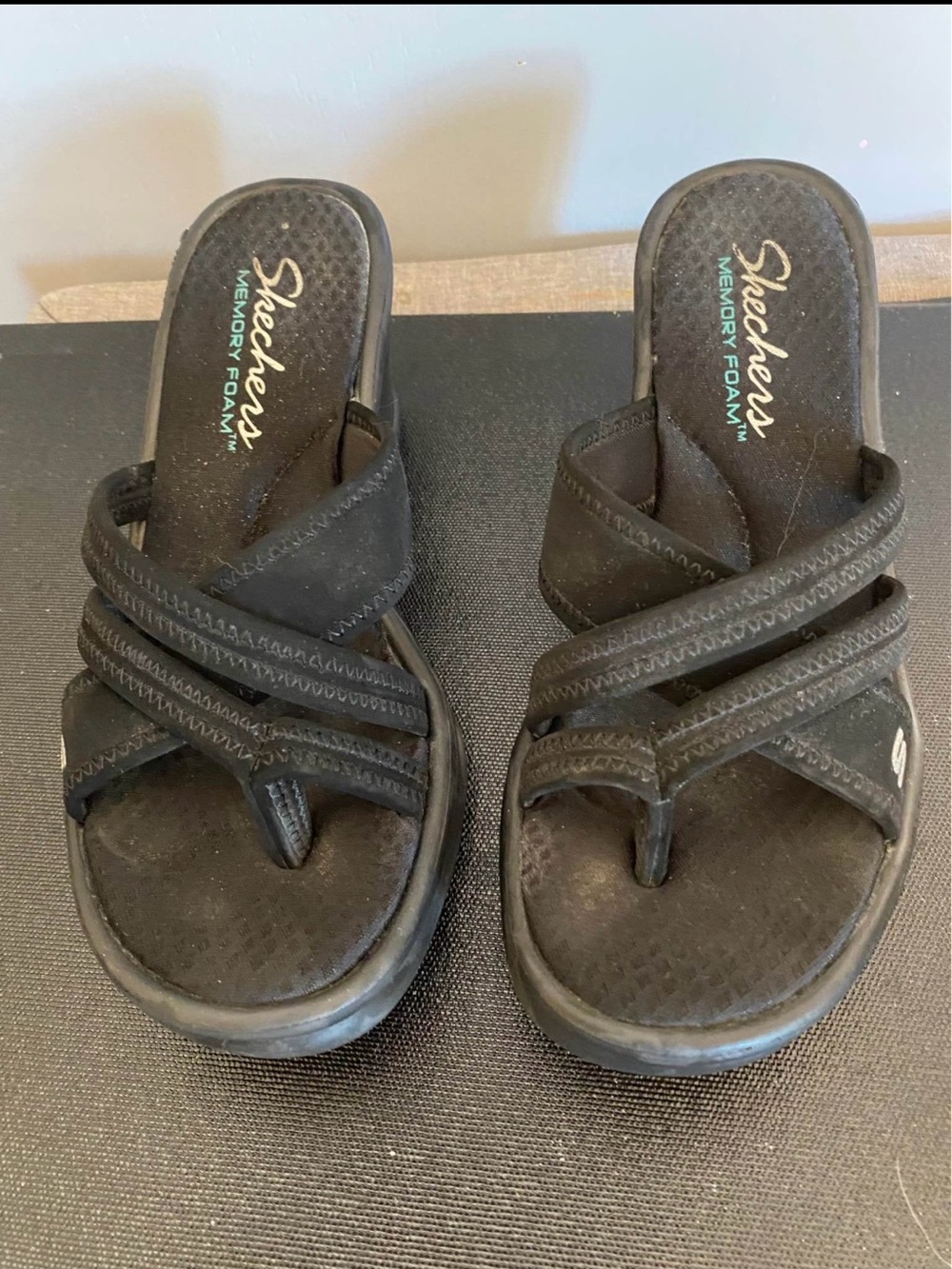 Skechers womansBlack Crisscross Memory Foam Slide Sandals